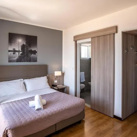 ホテル Loreley 3*